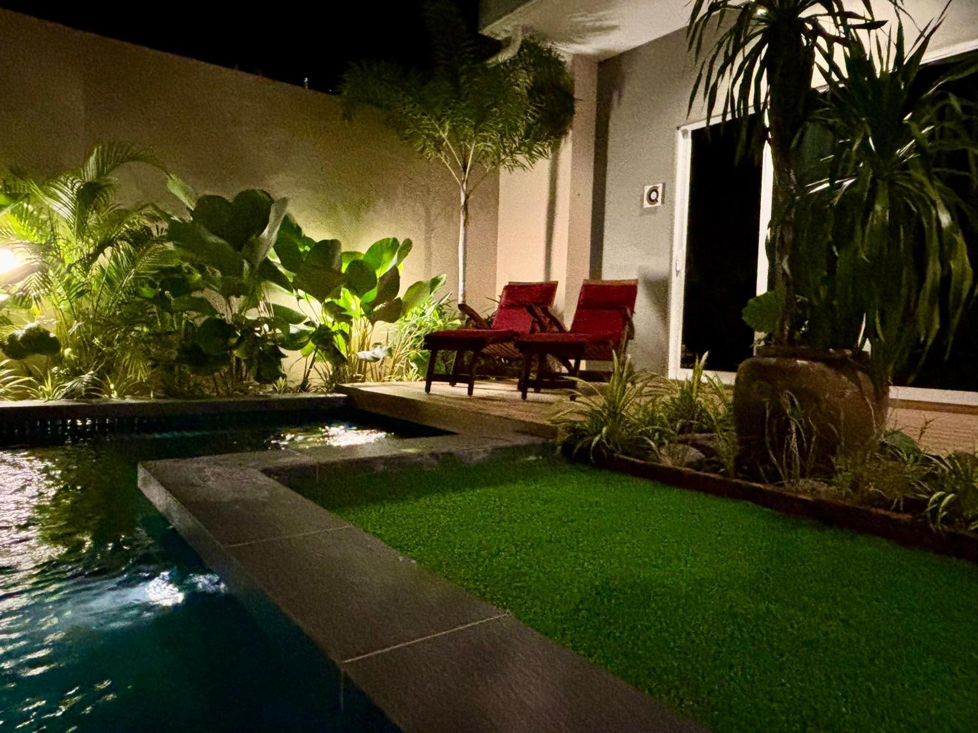 The Paddy Field - Private Pool Villas Pantai Cenang  Exterior photo